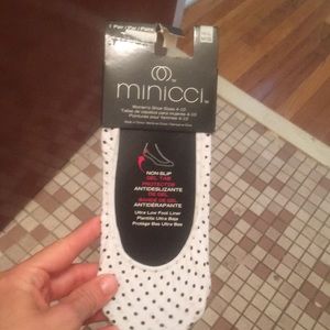 Minicci ultra low foot liner. Polka dot